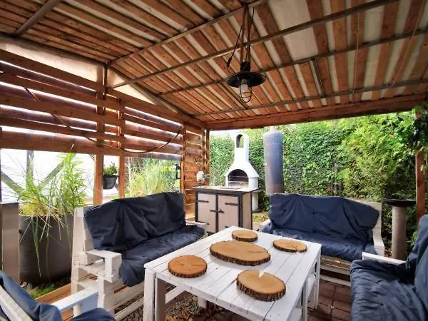 Malgo Nocleg ze śniadaniem 3*