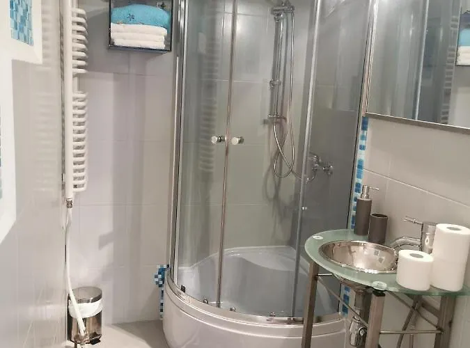 Malgo Nocleg ze śniadaniem 3*